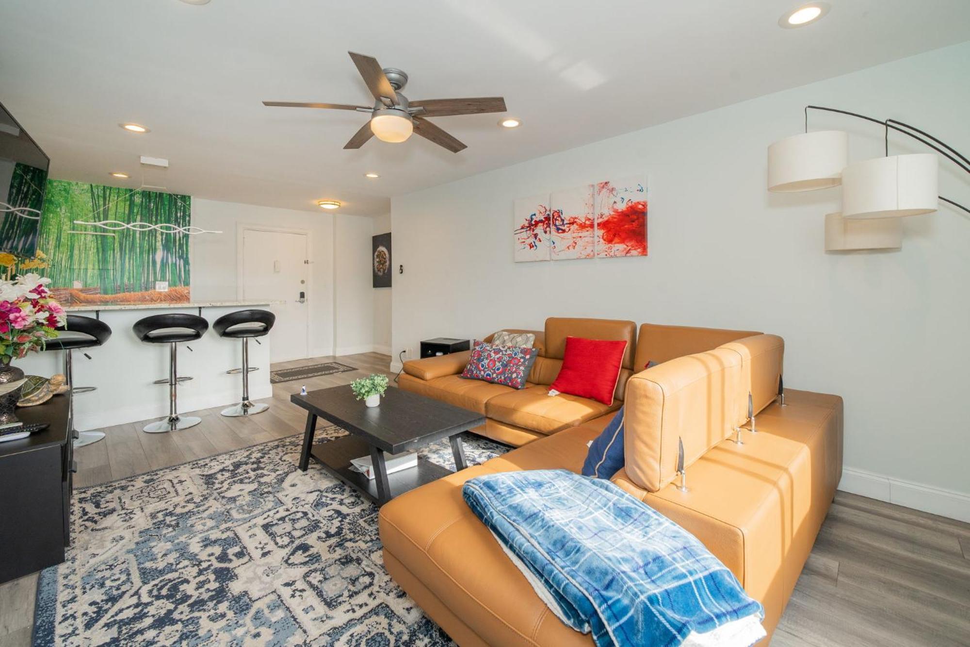 Just Renovated 3 Br/2Bath/ Parking+ Downtown View Διαμέρισμα Ατλάντα Εξωτερικό φωτογραφία