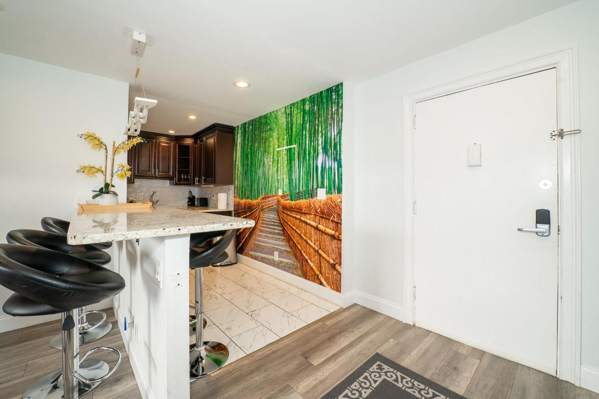 Just Renovated 3 Br/2Bath/ Parking+ Downtown View Διαμέρισμα Ατλάντα Εξωτερικό φωτογραφία