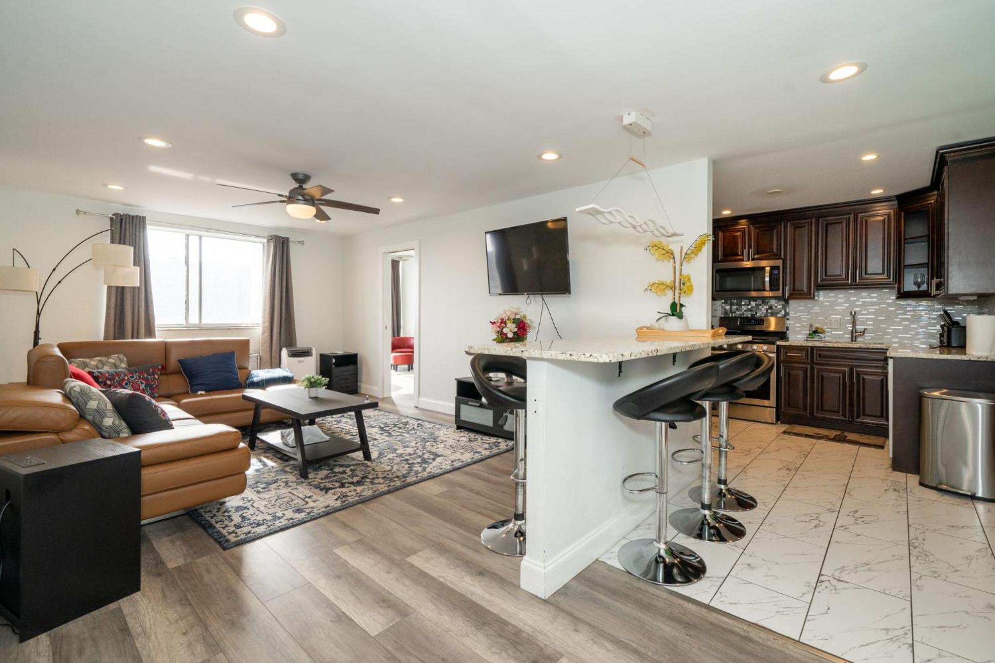 Just Renovated 3 Br/2Bath/ Parking+ Downtown View Διαμέρισμα Ατλάντα Εξωτερικό φωτογραφία